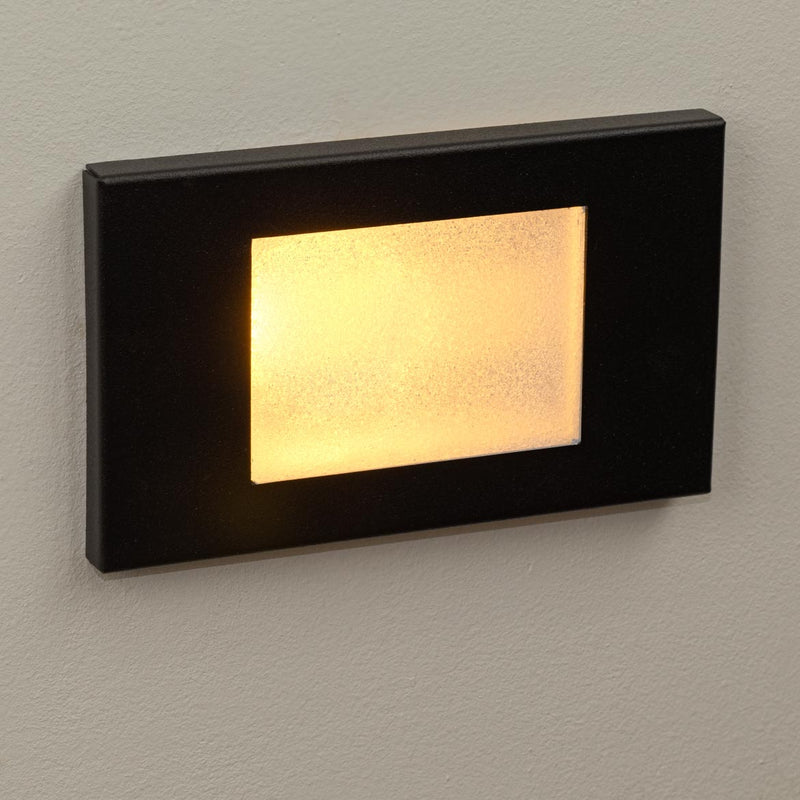 Luminária De Parede Balizador Preto Embutir Cx 4x2 Escada St1314
