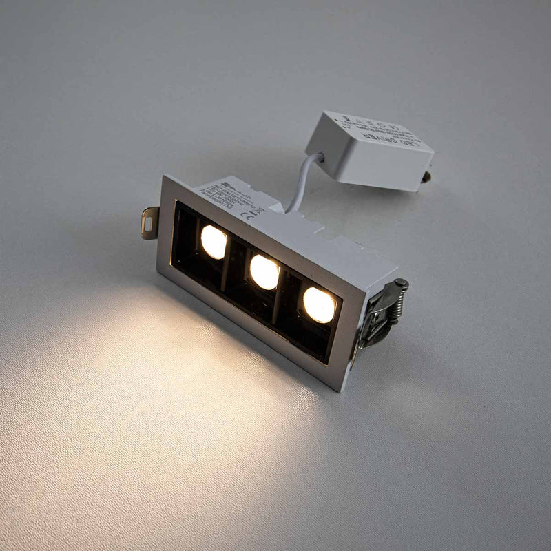Spot LED de Embutir Calli 6W 3000k Branco e Preto Bella Iluminação ST3221