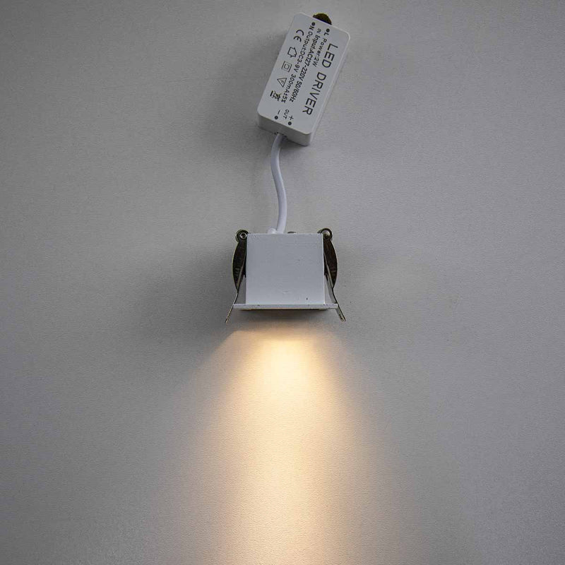 Spot LED de Embutir Calli 2W 3000k Branco e Preto Bella Iluminação ST3221
