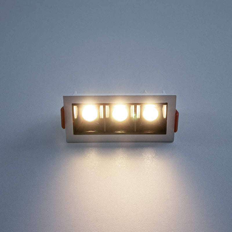 Spot LED Embutir Picco 7W 2700K IRC90 Preto/Branco 4992 ST3228