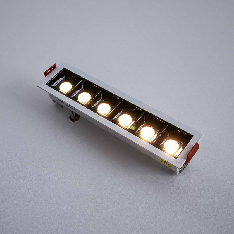 Spot LED Embutir Picco 14W 2700K IRC90 Preto/Branco 4993 ST3228