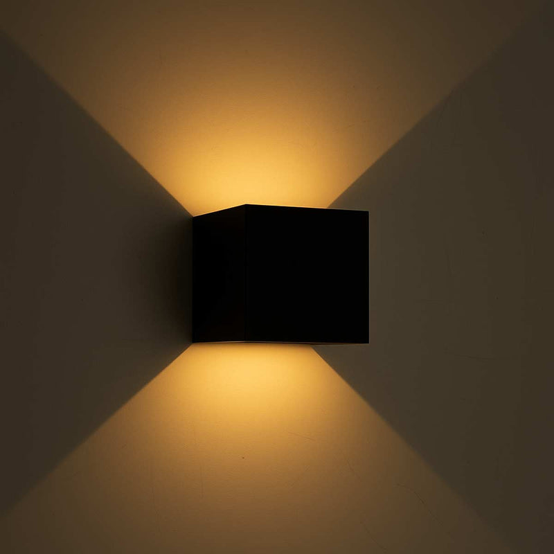 Arandela LED 8W Navi Cubo 2 Fachos 0 a 90° 3000K Preta Externa ST3242