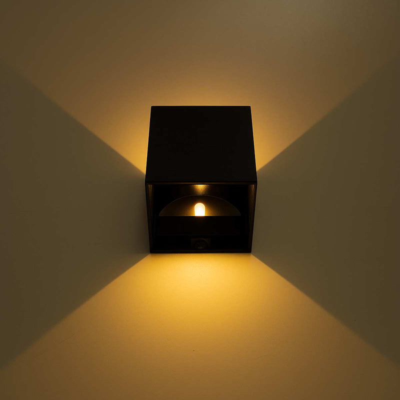 Arandela LED 8W Navi Cubo 2 Fachos 0 a 90° 3000K Preta Externa ST3242