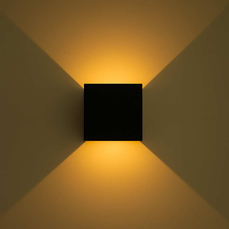 Arandela LED 8W Navi Cubo 2 Fachos 0 a 90° 3000K Preta Externa ST3242