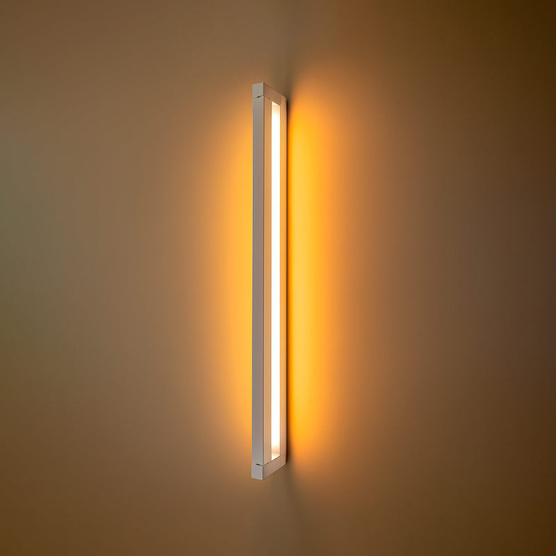 Arandela Lines Spotline LED 11W com Interruptor 3000K Bivolt 58cm ST3254-Spotline-Starlumen