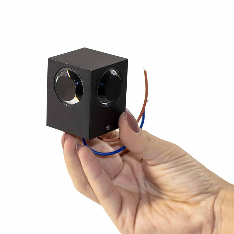 Arandela ARC 4 Fachos 60° Em Alumínio Externa LED 4W 3000K OPUS ST2960