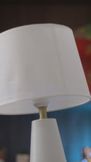Abajur Luminária de Mesa Branco Moderno C/ Cúpula Branca de Tecido DCT00536 Sindora ST3097