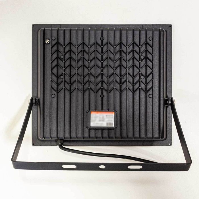 Refletor LED 100W 3000k Alta Potência Compacto ST1870